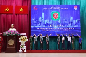 Lãnh đạo các đơn vị ra mắt hệ thống cảnh báo khẩn cấp về an ninh trật tự (ANTT) trên địa bàn TPHCM 