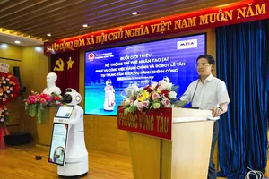 Ông Vũ Hồng Thuấn, Chủ tịch UBND phường Vũng Tàu phát biểu tại buổi giới thiệu