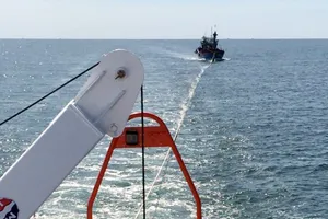  Cứu thành công 17 ngư dân Nghệ An bị nạn trên biển