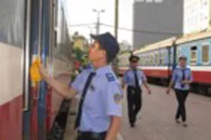 Đường sắt Hà Nội- TPHCM vừa được thông tuyến