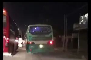 Xử lý nghiêm xe buýt lao lên vỉa hè