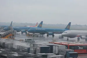 Nhiều chuyến bay bị ảnh hưởng do bão số 9