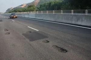 Tiếp tục phải bù lún cho cao tốc Đà Nẵng- Quảng Ngãi