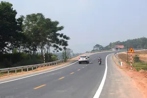 Tuyến Hòa Lạc - Hòa Bình sẽ tạm dừng phục vụ phương tiện từ 15-4. Ảnh: TTXVN