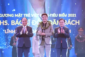 Tuyên dương 10 gương mặt trẻ Việt Nam tiêu biểu năm 2021