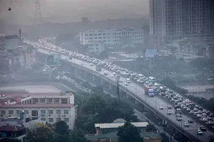 Ùn tắc giao thông từ chiều 29 đến sáng 30-4, trạm thu phí Cao Bồ xả trạm