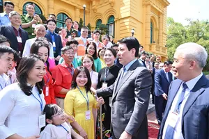 Chủ tịch nước Lương Cường: Cần có những thế hệ kế cận, những người trẻ làm việc tử tế