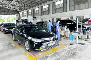 Xe đăng kiểm tại một trung tâm. Ảnh minh họa