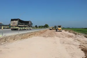 Dự án nâng cấp QL46 đoạn TP Vinh - thị trấn Nam Đàn (Nghệ An) đang chậm tiến độ.