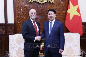 Chủ tịch nước Lương Cường đã tiếp các Đại sứ đặc mệnh toàn quyền Canada. Ảnh: TTXVN.