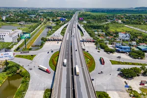 Điều chỉnh tạm thời phương án lưu thông trên 2 đoạn đường cao tốc Cầu Giẽ - Ninh Bình