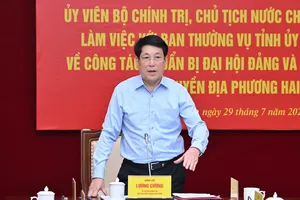 Chủ tịch nước Lương Cường phát biểu tại cuộc làm việc với Ban Thường vụ Tỉnh ủy Quảng Ninh. Ảnh: VIẾT CHUNG.