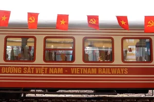 Thí điểm đưa công chức, viên chức, người lao động TP Hải Phòng đi làm bằng tàu hỏa