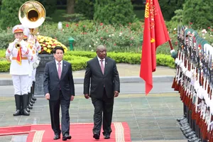 Chủ tịch nước Lương Cường chủ trì lễ đón cấp Nhà nước đối với Tổng thống Nam Phi Matamela Cyril Ramaphosa. Ảnh: QUANG PHÚC.