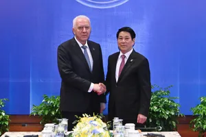 Chủ tịch nước Lương Cường tiếp Tổng Công tố Nga, ngày 25-10. Ảnh: QUANG PHÚC