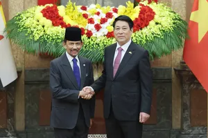 Chủ tịch nước Lương Cường đón tiếp Ngài Haji Hassanal Bolkiah, Quốc vương Brunei. Ảnh: QUANG PHÚC.