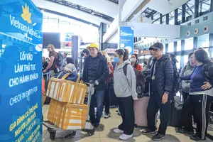 Nhiều đường bay từ TPHCM đi các tỉnh trước tết đã hết vé ngày cao điểm