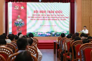 Hội nghị toàn quốc nghiên cứu, học tập, quán triệt và triển khai thực hiện Nghị quyết Đại hội XIV của Đảng cho các cơ quan báo chí, xuất bản và đại biểu văn nghệ sĩ, trí thức, ngày 8-4. Ảnh: VIẾT CHUNG
