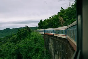 Vé tàu chặng ngắn giảm đến 35% nhờ ứng dụng AI