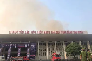 Cháy tại hội trường Cung văn hóa hữu nghị Việt Xô