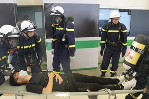 Giả định nhóm người vận chuyển xăng dầu, cồn gây cháy tại nhà ga Yên Nghĩa