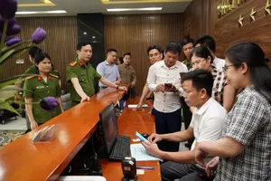 Thí điểm dùng căn cước gắn chip trong thông báo lưu trú điện tử 