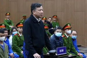 Giáo viên và học sinh xin giảm nhẹ hình phạt cho cựu Bí thư Tỉnh ủy Hải Dương