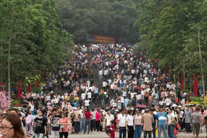 Nghiêm cấm chèo kéo khách tại lễ hội Đền Hùng