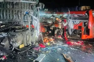 Nguyên nhân ban đầu vụ tai nạn khiến 6 người tử vong ở Sơn La: Lái xe khách không làm chủ tốc độ 