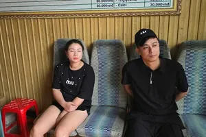 Bắt cặp vợ chồng giúp đối tượng truy nã Bùi Đình Khánh bỏ trốn