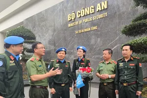 3 sĩ quan công an lên đường làm nhiệm vụ gìn giữ hòa bình