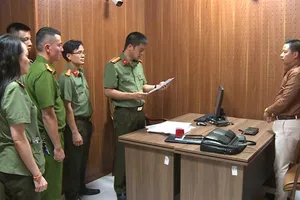 Cơ quan An ninh điều tra Bộ Công an thông báo quyết định khởi tố bị can đối với Sỹ Anh Tuyên (Chủ tịch HĐQT Công ty cổ phần nước GMT). Ảnh: Bộ Công an