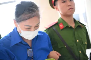 Hình ảnh các bị cáo trong vụ án Phúc Sơn hầu tòa sơ thẩm ở Hà Nội