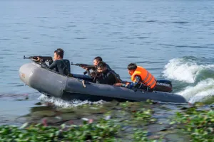 Bộ đội Hải quân ra sức thi đua chào mừng đại hội đảng bộ