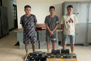 Khởi tố 3 đối tượng trộm cắp và tiêu thụ hơn 130 máy tính tại sân bay Nội Bài 