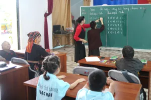 "Mẹ Vỵ" đồng hành với trẻ em cơ nhỡ, khuyết tật