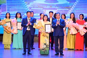 Hải Phòng trao giải cuộc thi viết về cải cách hành chính trong hệ thống xã, phường