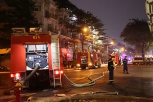 Hà Nội: Nhanh chóng dập tắt đám cháy ở khu biệt thự liền kề