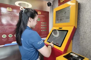 Thí điểm “Trạm cảnh sát thông minh” bên Hồ Gươm