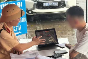 Cục Cảnh sát giao thông: Chỉ xử phạt những tài xế cố tình "bám đuôi" trên cao tốc