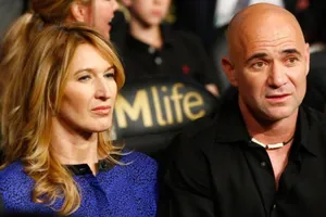 Vì vợ, Agassi mới làm HLV Djokovic