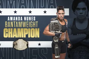 Amanda Nunes bảo vệ thành công đai vô địch hạng gà, nhưng là chiến thắng gây tranh cãi