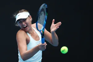 Maria Sharapova bất lực trong trận thua Halep