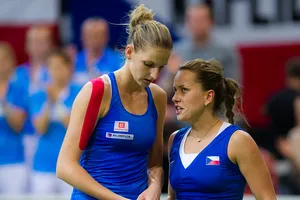 Strycova (phải) và Pliskova trong màu áo tuyển Fed Cup của CH Séc