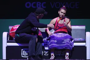 Simona Halep thể hiện sự thất vọng trước HLV của mình