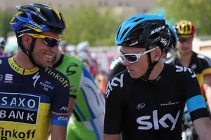 Từng đối địch trên đường đua, nhưng Contador (trái) vẫn rất thân thiết và đánh giá cao Froome