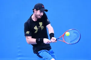 Andy Murray trong một buổi tập ở Pat Rafter Arena