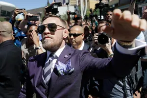 McGregor sẽ mất đai vô địch vào tháng 4 này