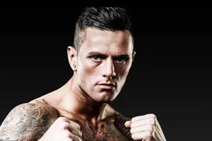 Nieky Holzken sẽ "phó hội" Callum Smith thay cho Jurgen Braehmer 