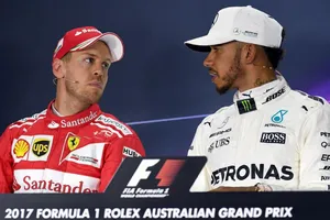 Lewis Hamilton (phải) và Sebastian Vettel sẽ tranh nhau ngôi VD9TG thứ 5